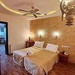 Tselikas 3*