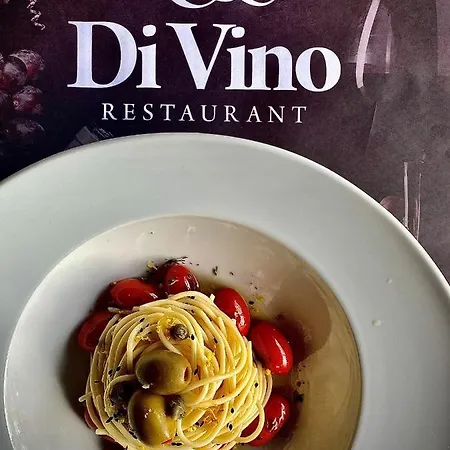 Tselikas فندق كوزاني