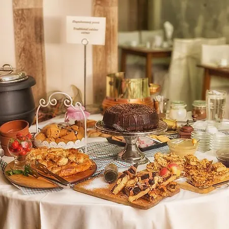 فندق Tselikas 3*