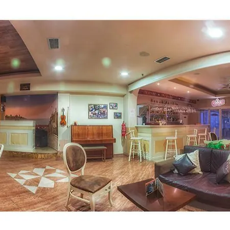 Tselikas 3* كوزاني