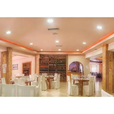 Tselikas 3* كوزاني