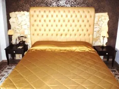 Tselikas فندق كوزاني